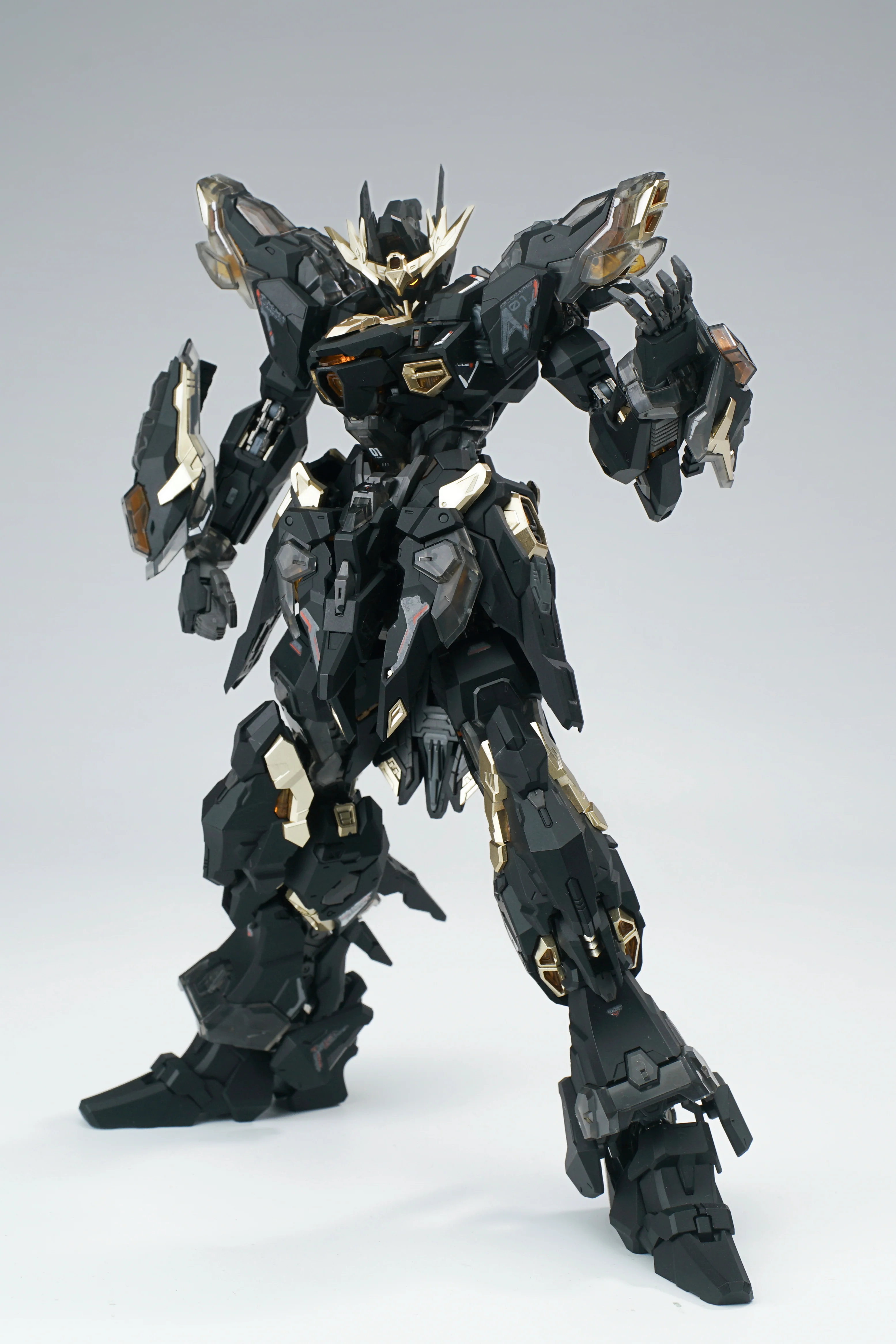 Vientiane Fusion Apocalypse (Black) 1/100 Scale Model Kit - Image 8