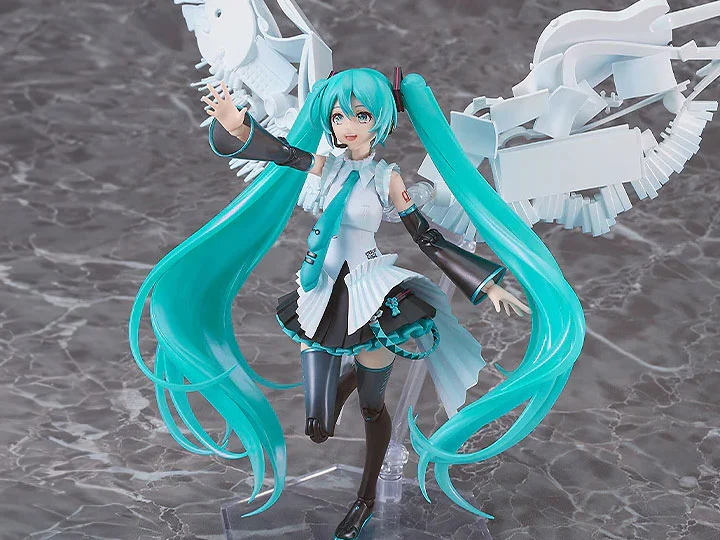 Vocaloid Character Vocal Series 01 PLAMATEA Hatsune Miku (Happy 16th Birthday Ver.) Model Kit