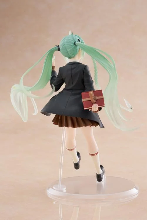 Vocaloid Hatsune Miku (Fashion Preppy Ver.) Figure - Image 5