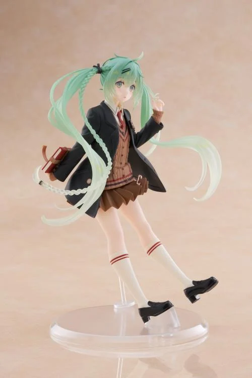 Vocaloid Hatsune Miku (Fashion Preppy Ver.) Figure - Image 7