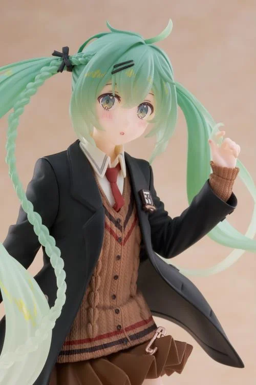 Vocaloid Hatsune Miku (Fashion Preppy Ver.) Figure - Image 8