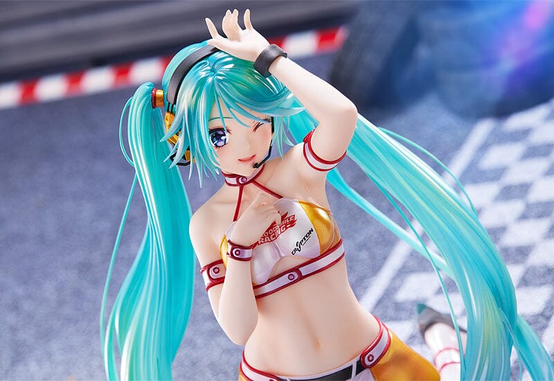 Vocaloid Hatsune Miku GT Project Racing Miku (2010 Ver.) 1/7 Scale Figure - Image 11