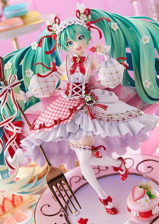 Vocaloid Hatsune Miku Strawberry Motif (15th Anniversary Ver.) 1/7 Scale Figure - Image 3