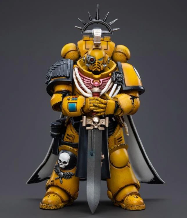 Warhammer 40K Imperial Fists Primaris Captain 1/18 Scale Figure - Image 7