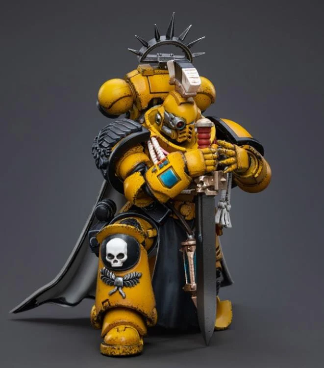 Warhammer 40K Imperial Fists Primaris Captain 1/18 Scale Figure - Image 8