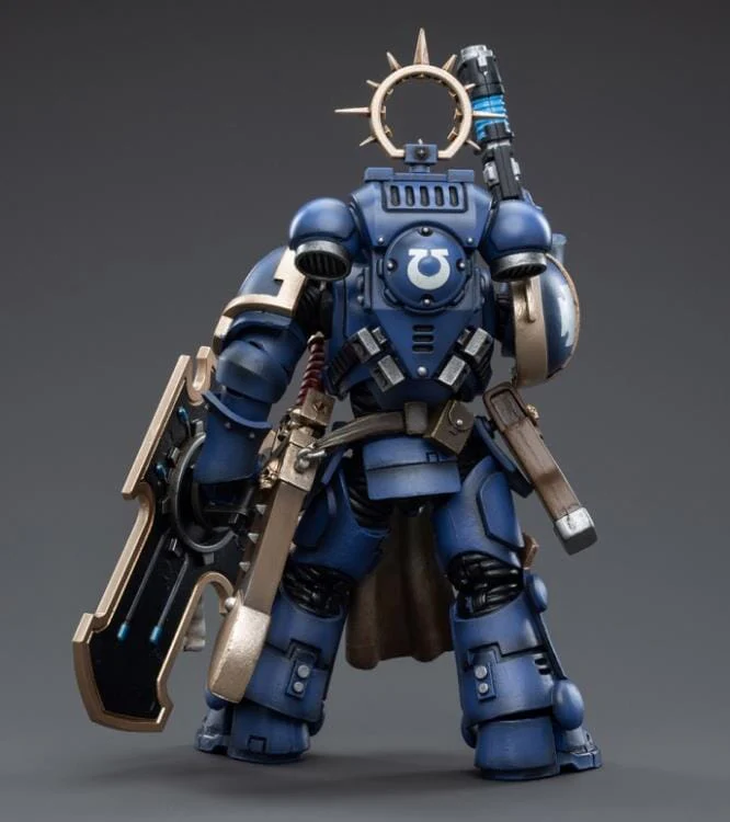 Warhammer 40K Ultramarines Bladeguard Veterans 1/18 Scale Figure - Image 4