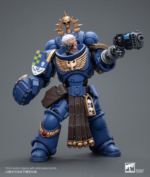 Warhammer 40k Ultramarines Lieutenant with Power Fist 1/18 Scale Figure - Image 4