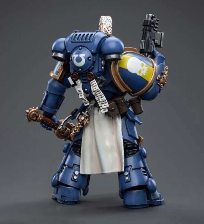 Warhammer 40K Ultramarines Primaris Company Champion Brother Parnaeus 1/18 Scale Figure - Image 4