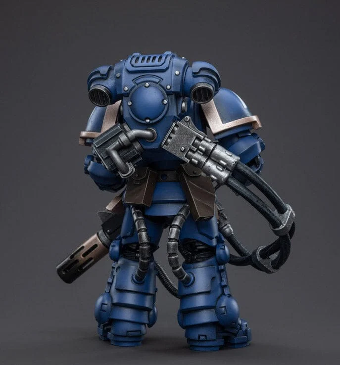 Warhammer 40K Ultramarines Primaris Eradicator 3 1/18 Scale Figure - Image 6