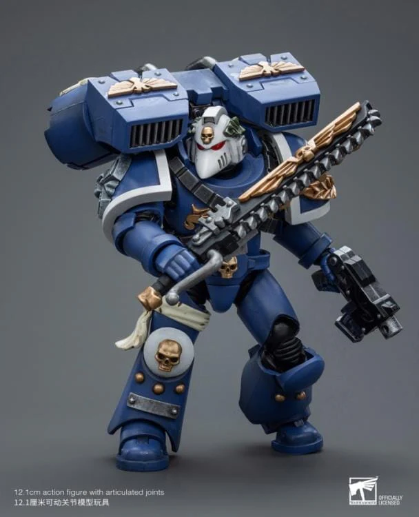 Warhammer 40k Ultramarines Vanguard Veteran with Chainsword & Bolt Pistol 1/18 Scale Figure - Image 7