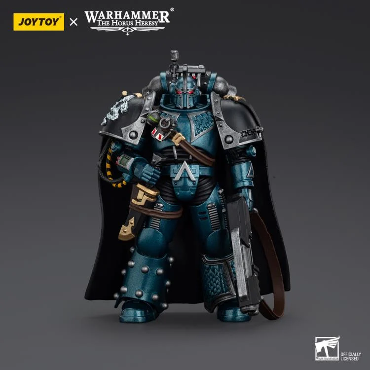 Warhammer The Horus Heresy Alpha Legion Saboteur Consul 1/18 Scale Action Figure - Image 2