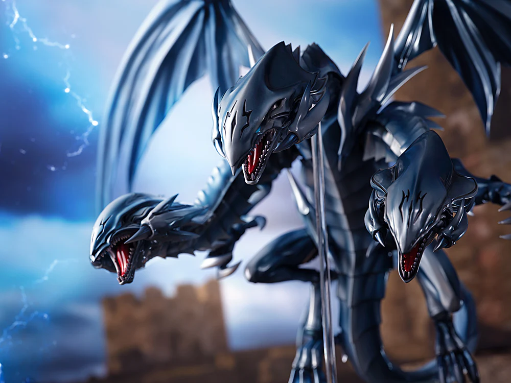 Yu-Gi-Oh! Duel Monsters Blue-Eyes Ultimate Dragon Exclusive Figure - Image 6