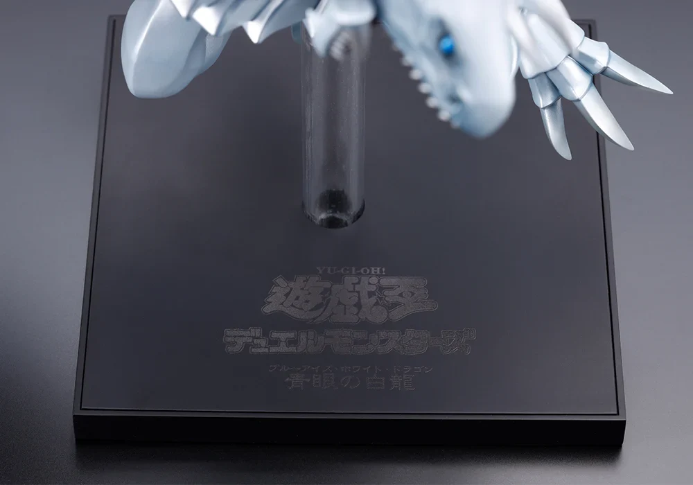 Yu-Gi-Oh! Duel Monsters Oshi Works Blue-Eyes White Dragon Figure - Image 9