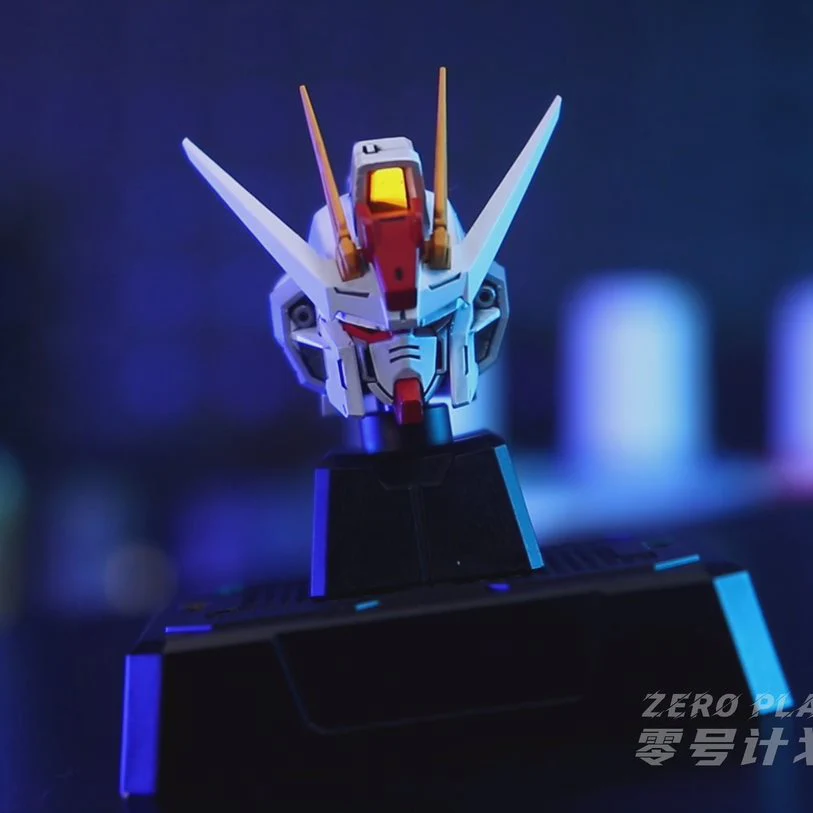 ZeroPlan x 1/100 MG Strike Gundam Head Sculpt - Image 4