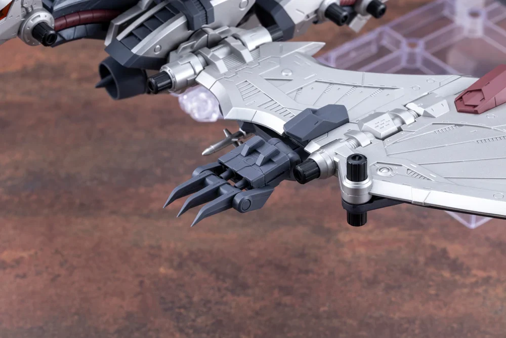 Zoids Chaotic Century Highend Master Model Storm Sworder (Ala Barone Special 2000 - Recolor-) 1/72 Scale Model Kit - Image 11