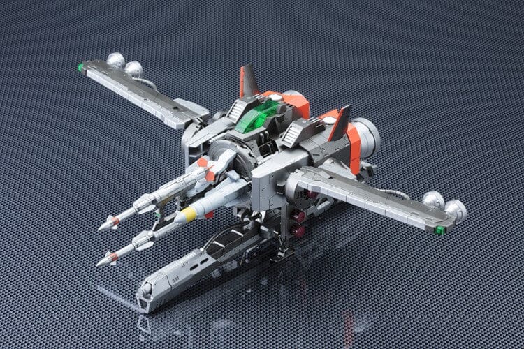 Zoids Highend Master Model EZ-015 Iron Kong (Prozen Knight Ver.) 1/72 Scale Model Kit - Image 11