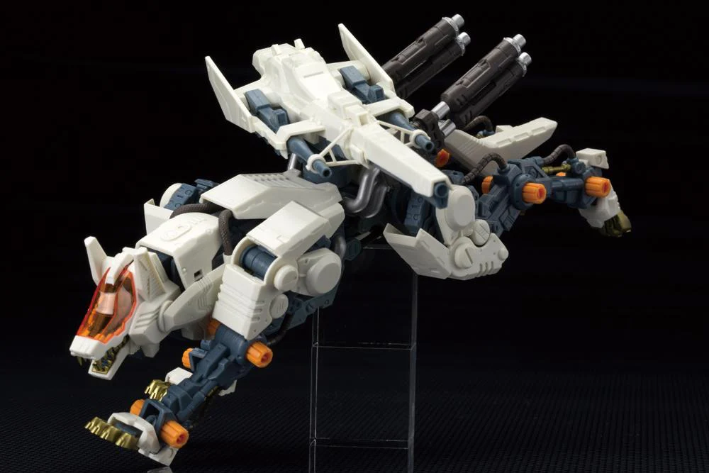 Zoids Highend Master Model RHI3 Command Wolf (Repackage Ver.) Model Kit - Image 9
