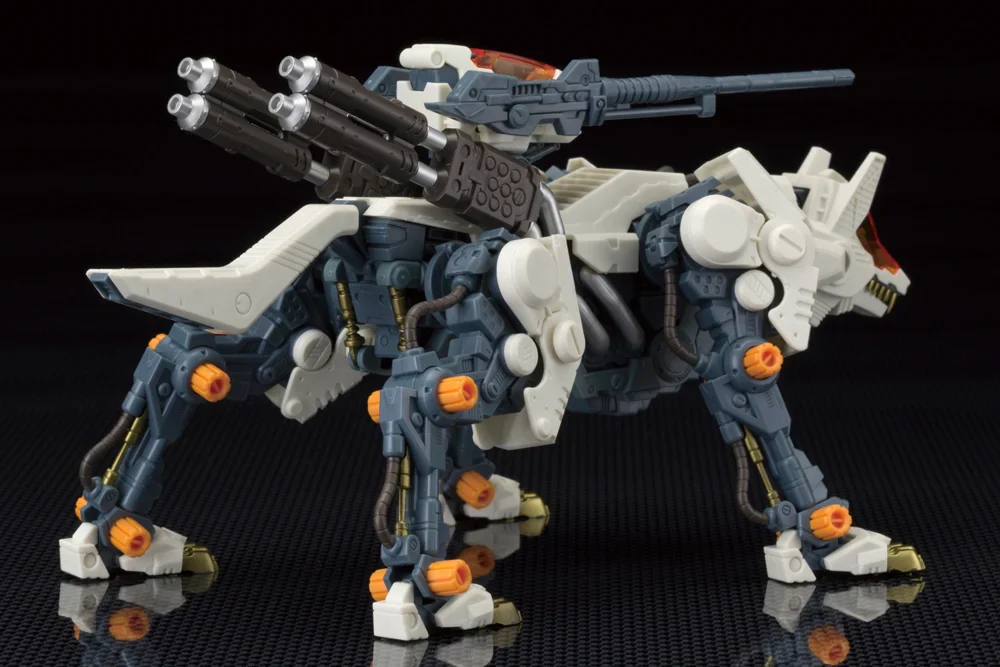 Zoids Highend Master Model RZ-009 Command Wolf AC & LC (Marking Plus Ver.) 1/72 Scale Model Kit - Image 2