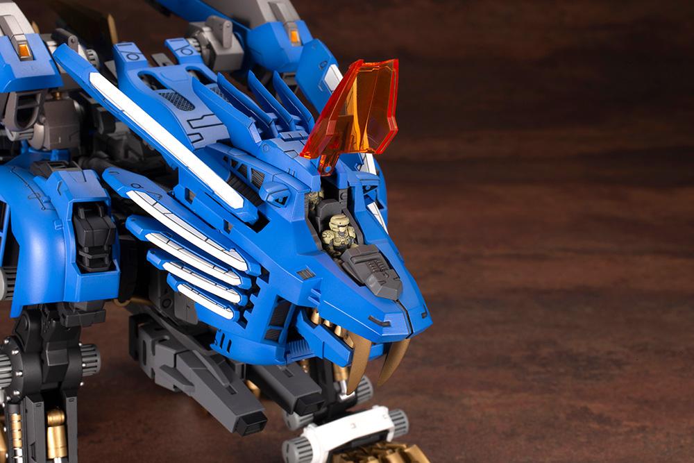 Zoids Highend Master Model RZ-028 Blade Liger (Attack Booster Version) 1/72 Scale Model Kit - Image 10